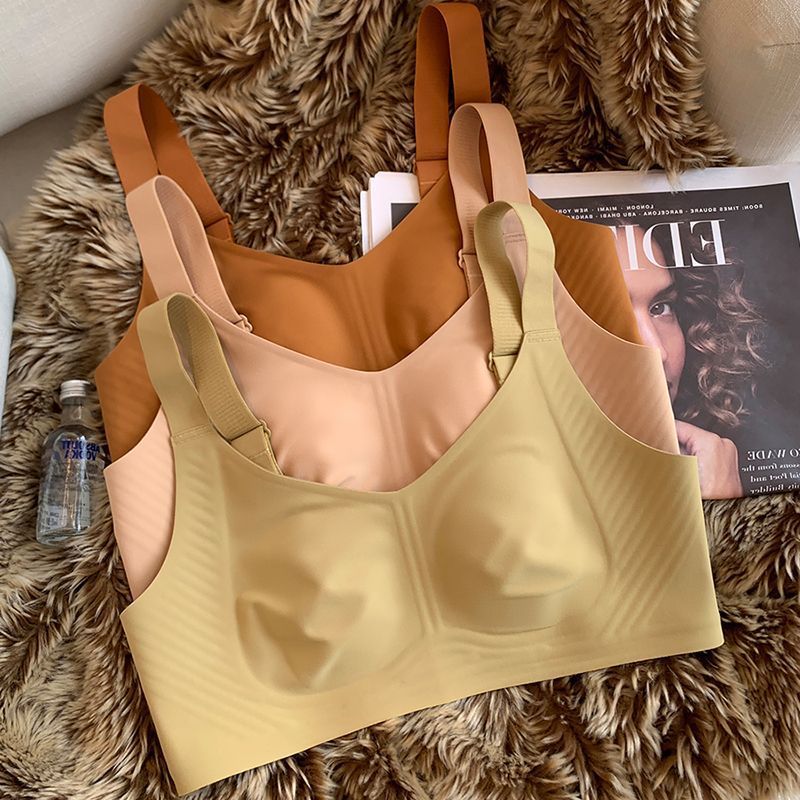 Große Brüste zeigen kleine Unt – Full Coverage Bra Bewertung und Preis